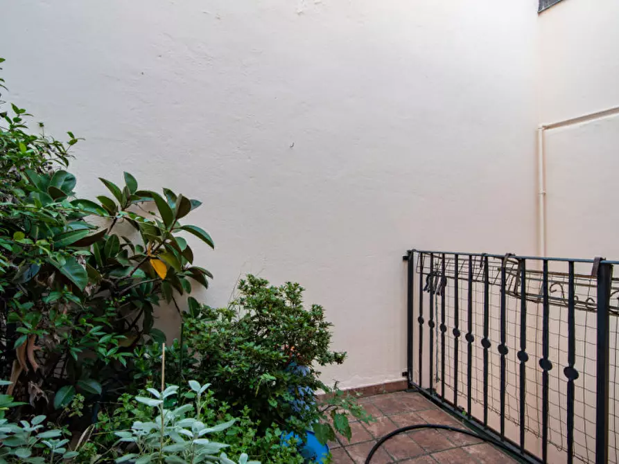 Immagine 17 di Palazzo in vendita  in Via Savonarola a Padova