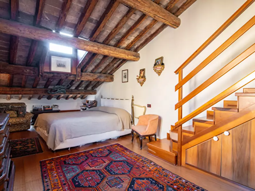 Immagine 21 di Palazzo in vendita  in Via Savonarola a Padova