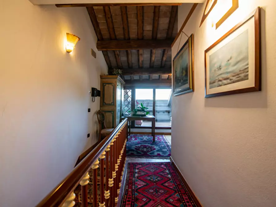 Immagine 23 di Palazzo in vendita  in Via Savonarola a Padova