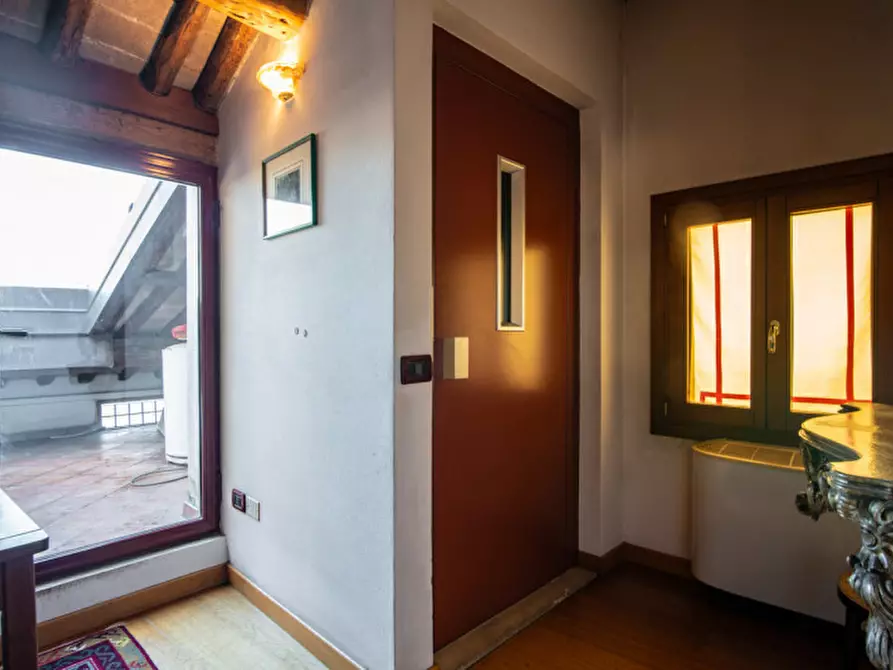 Immagine 24 di Palazzo in vendita  in Via Savonarola a Padova