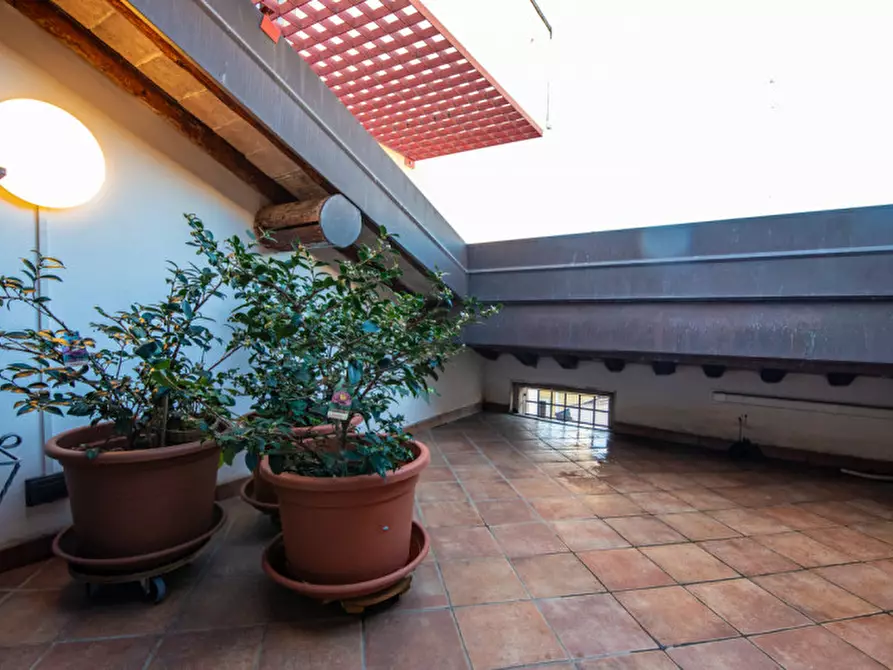 Immagine 25 di Palazzo in vendita  in Via Savonarola a Padova