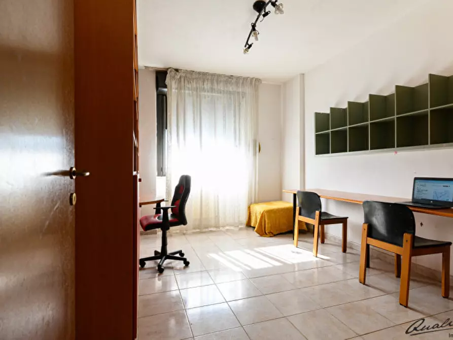 Immagine 34 di Appartamento in vendita  in Viale Lina Cavalieri a Roma