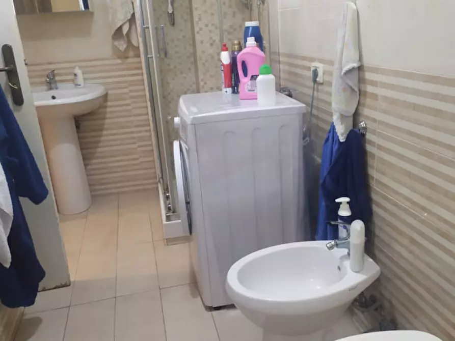 Immagine 8 di Camera in affitto  in Via Luca Samuele Cagnazzi 26 a Napoli