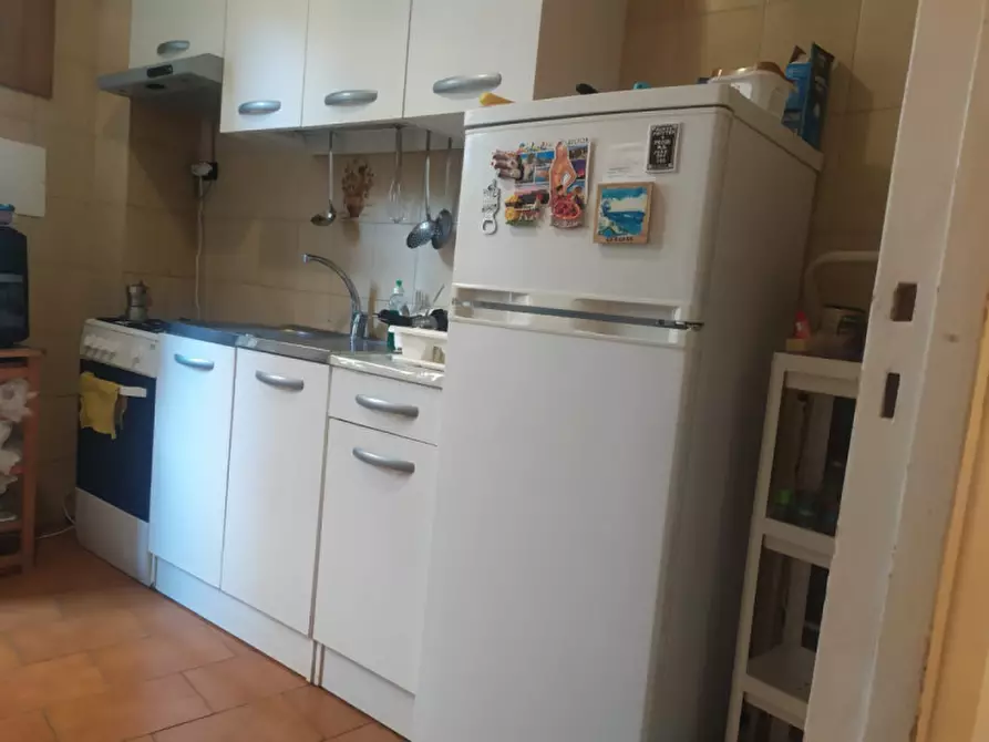 Immagine 12 di Camera in affitto  in Via Luca Samuele Cagnazzi 26 a Napoli