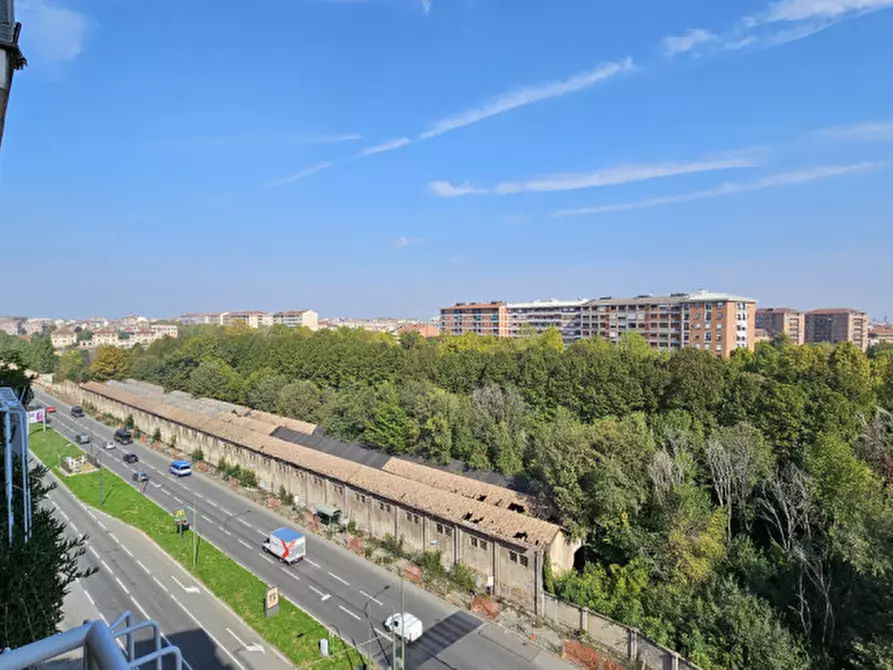 Immagine 12 di Appartamento in vendita  in Via Santa Maria Mazzarello 76 a Torino