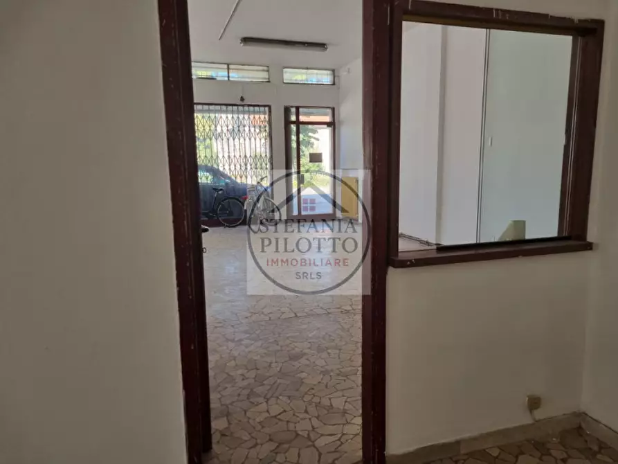 Immagine 7 di Negozio in vendita  in Via Gattamelata a Padova