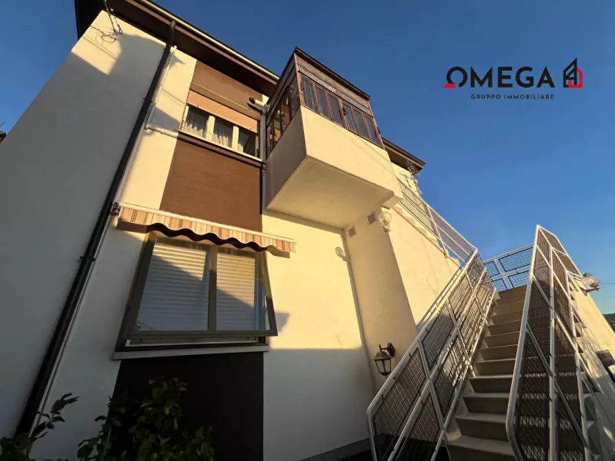 Immagine 5 di Appartamento in vendita  in via Dante Vaglieri 10 a Trieste