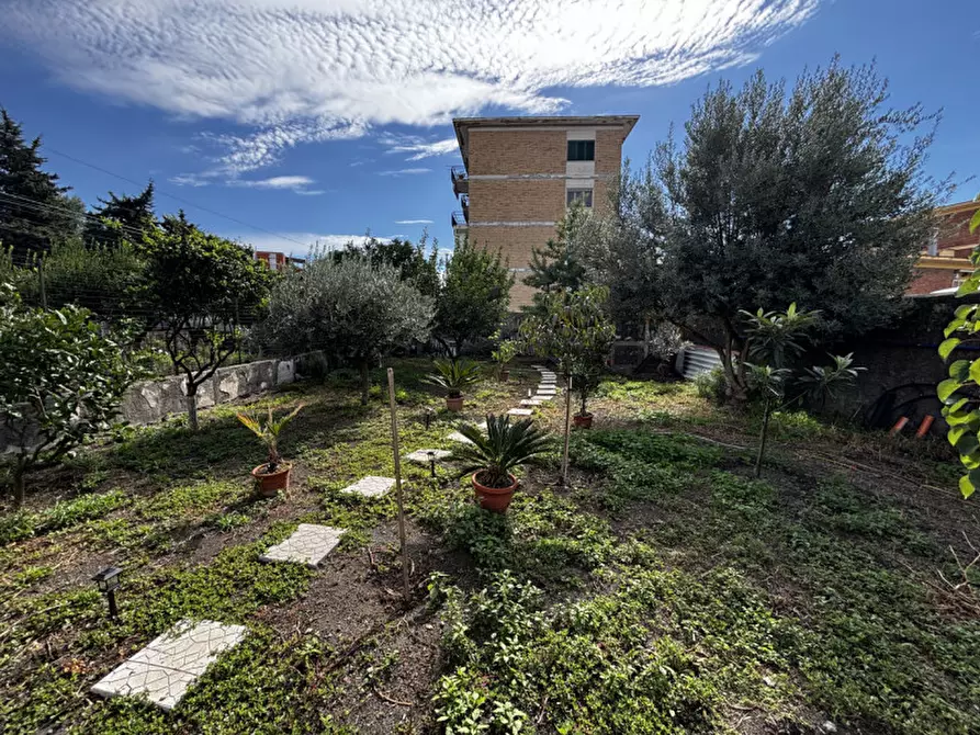 Immagine 3 di Casa indipendente in vendita  in VIA EMILIA N°13 a Torre Del Greco