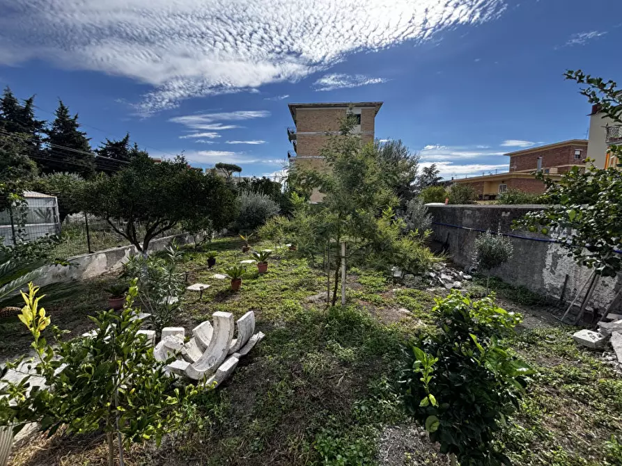 Immagine 4 di Casa indipendente in vendita  in VIA EMILIA N°13 a Torre Del Greco