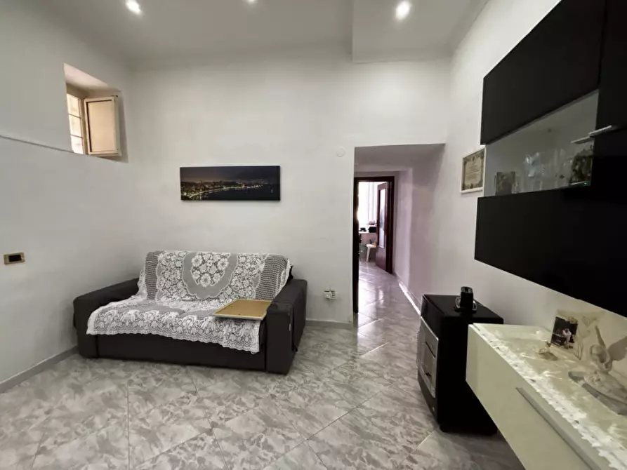 Immagine 10 di Casa indipendente in vendita  in VIA EMILIA N°13 a Torre Del Greco