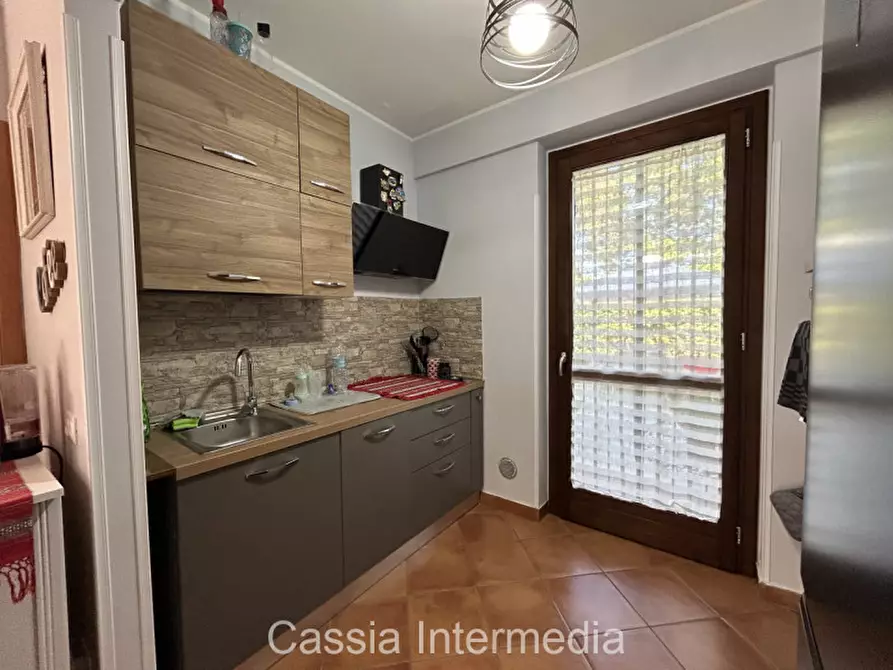 Immagine 13 di Villa in vendita  in Via Tommaso Albinoni 2 a Nepi