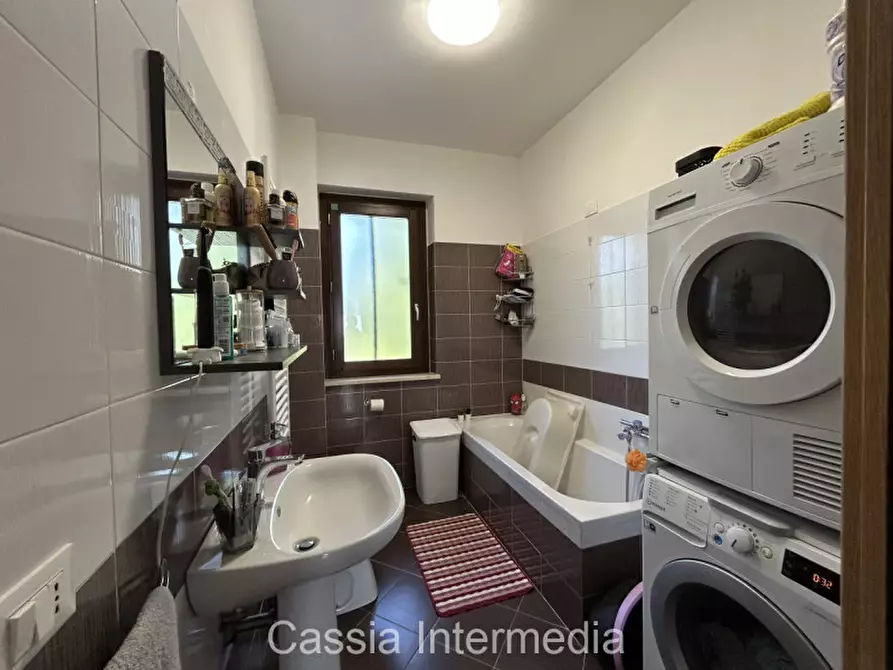 Immagine 24 di Villa in vendita  in Via Tommaso Albinoni 2 a Nepi