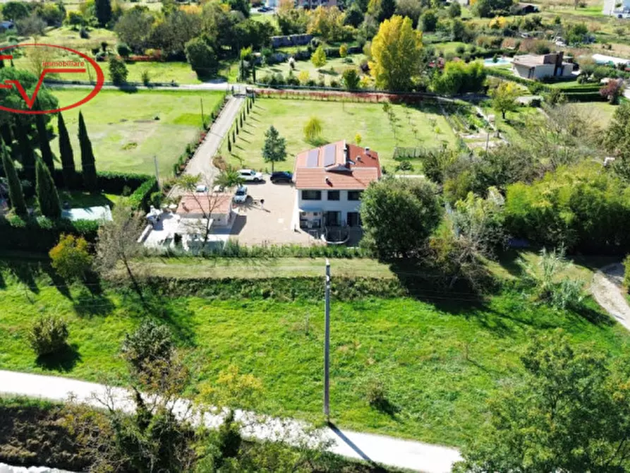 Immagine 2 di Villa in vendita  in via gruccia a San Giovanni Valdarno