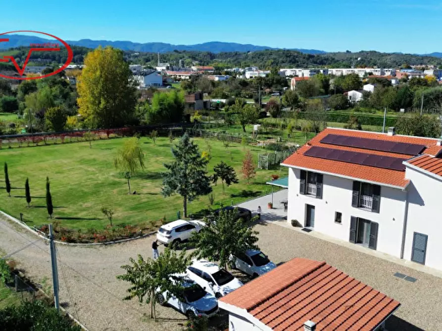 Immagine 3 di Villa in vendita  in via gruccia a San Giovanni Valdarno