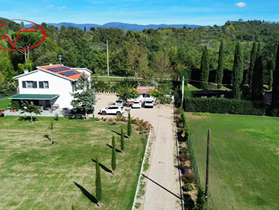 Immagine 5 di Villa in vendita  in via gruccia a San Giovanni Valdarno