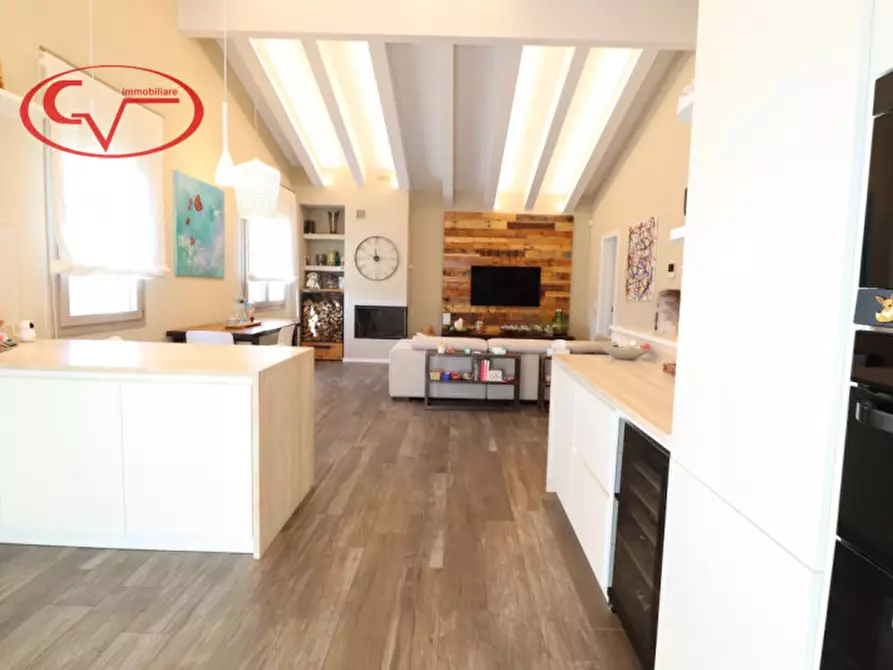 Immagine 14 di Villa in vendita  in via gruccia a San Giovanni Valdarno