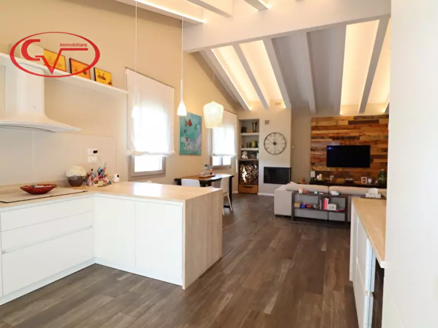 Immagine 16 di Villa in vendita  in via gruccia a San Giovanni Valdarno