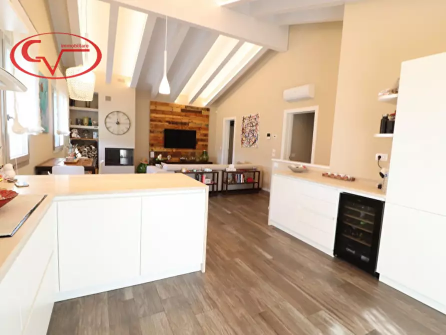 Immagine 17 di Villa in vendita  in via gruccia a San Giovanni Valdarno