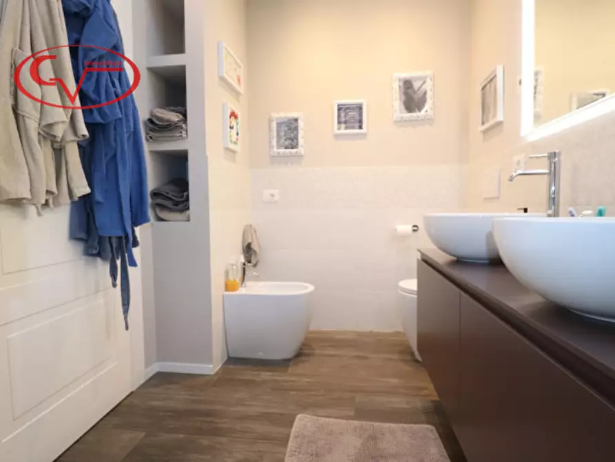 Immagine 23 di Villa in vendita  in via gruccia a San Giovanni Valdarno