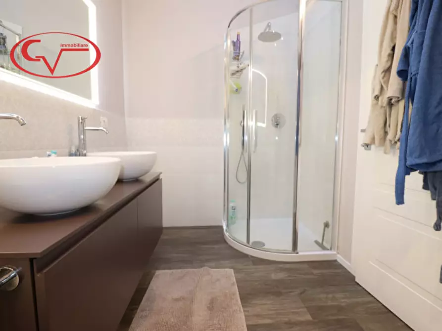 Immagine 24 di Villa in vendita  in via gruccia a San Giovanni Valdarno