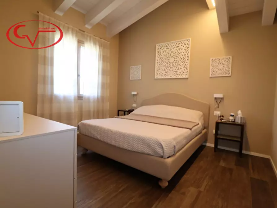 Immagine 27 di Villa in vendita  in via gruccia a San Giovanni Valdarno