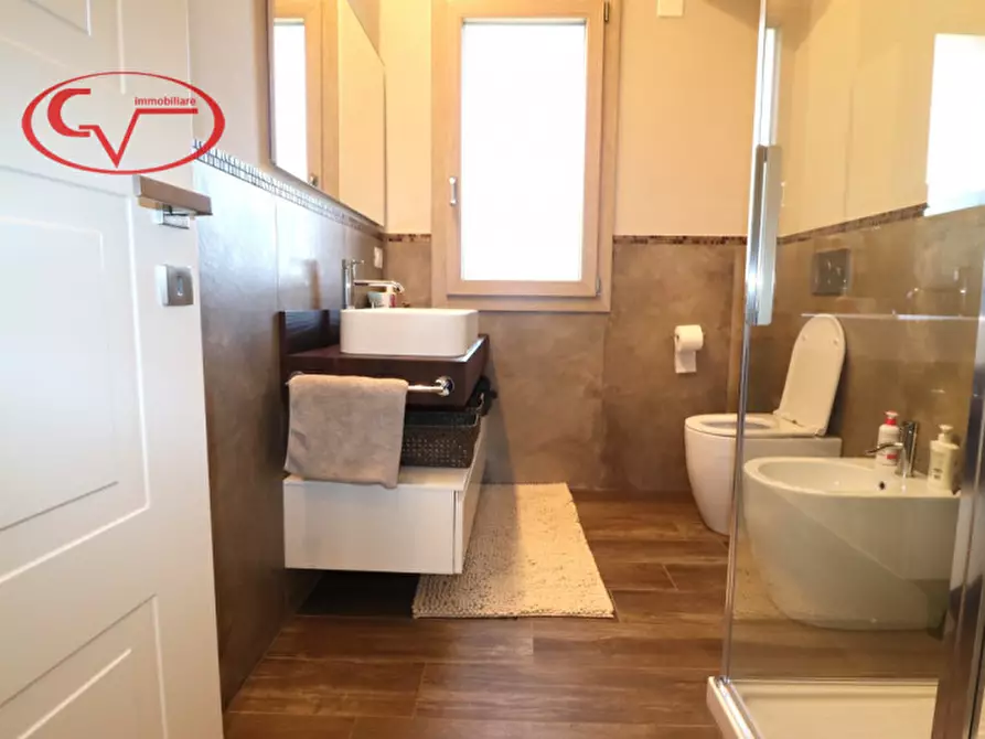 Immagine 31 di Villa in vendita  in via gruccia a San Giovanni Valdarno