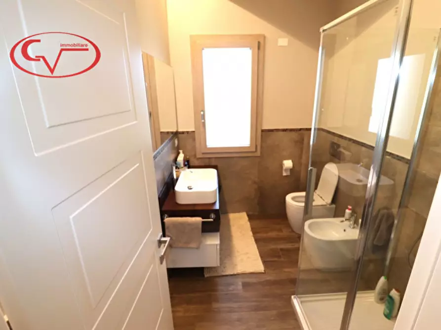 Immagine 33 di Villa in vendita  in via gruccia a San Giovanni Valdarno