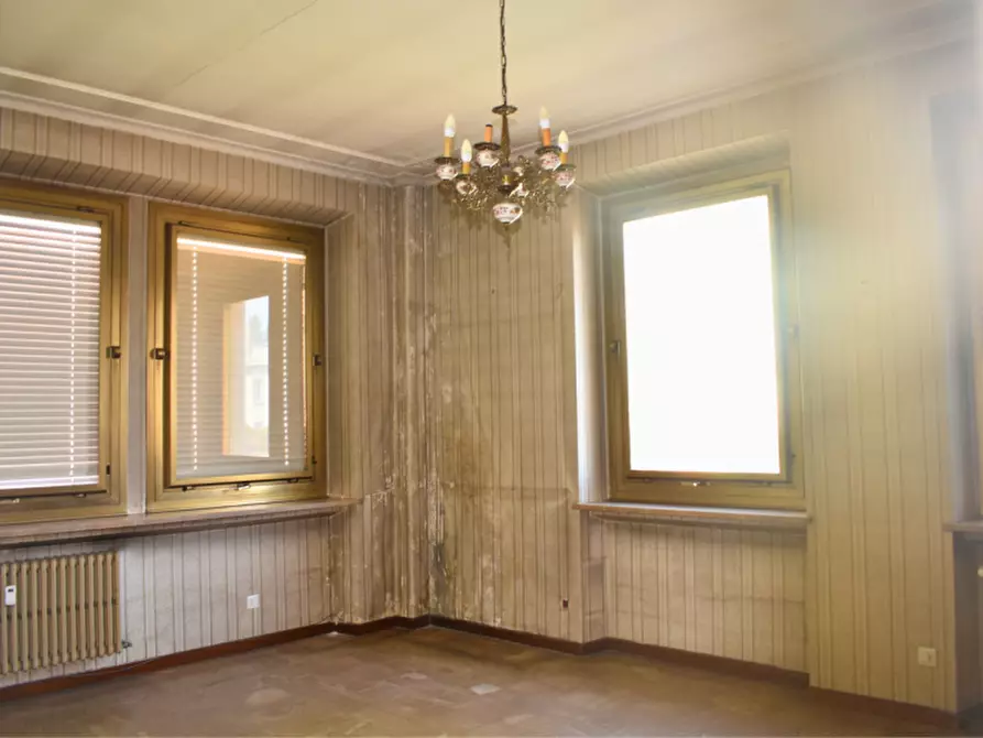 Immagine 13 di Ufficio in vendita  in Piazza Lorenzo Berzieri a Salsomaggiore Terme