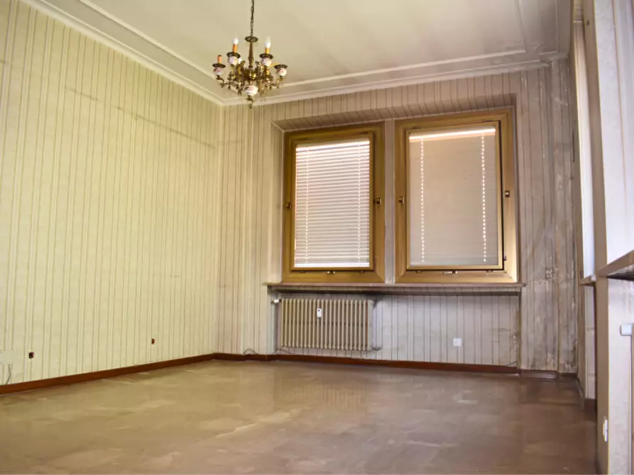 Immagine 21 di Ufficio in vendita  in Piazza Lorenzo Berzieri a Salsomaggiore Terme