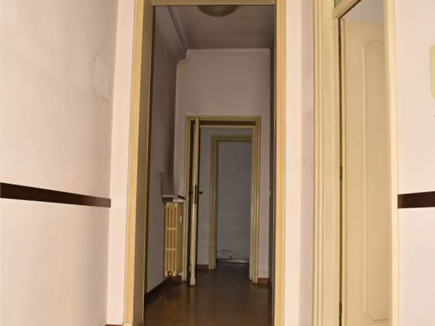 Immagine 28 di Ufficio in vendita  in Piazza Lorenzo Berzieri a Salsomaggiore Terme