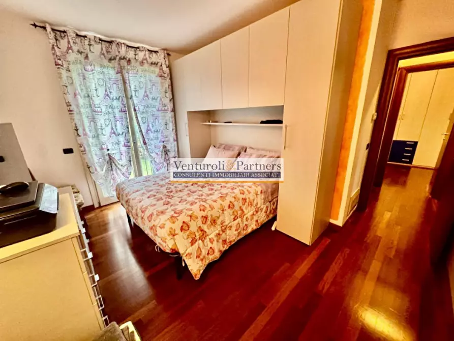 Immagine 9 di Appartamento in vendita  in Via Centenaro a Desenzano Del Garda