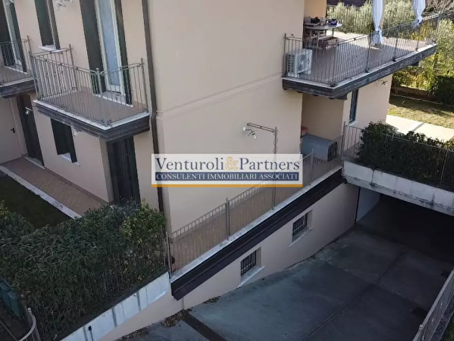 Immagine 17 di Appartamento in vendita  in Via Centenaro a Desenzano Del Garda