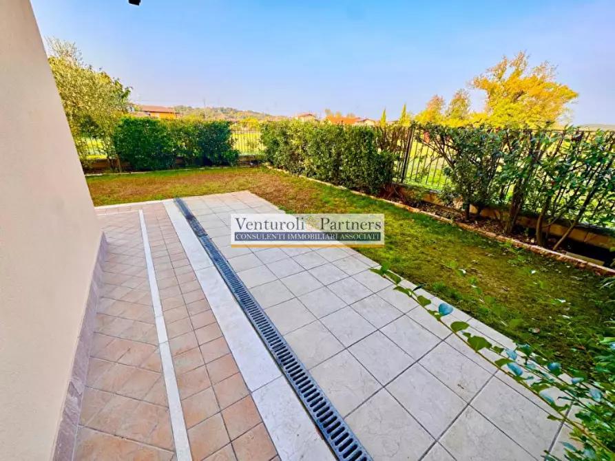Immagine 19 di Appartamento in vendita  in Via Centenaro a Desenzano Del Garda