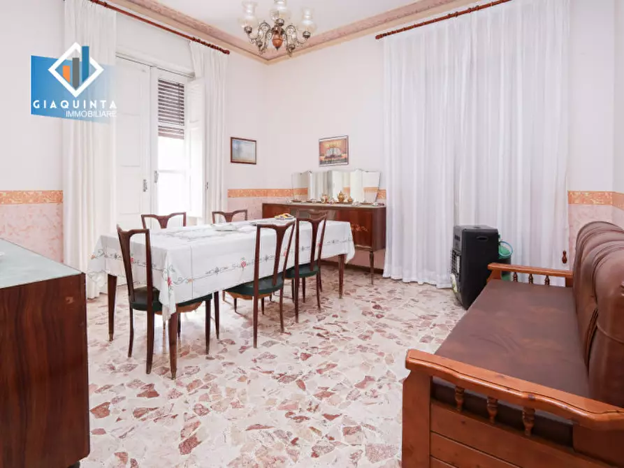 Immagine 5 di Casa indipendente in vendita  in Via Cristoforo Colombo n.05 a Palagonia