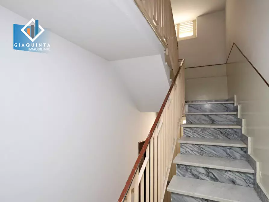 Immagine 11 di Casa indipendente in vendita  in Via Cristoforo Colombo n.05 a Palagonia