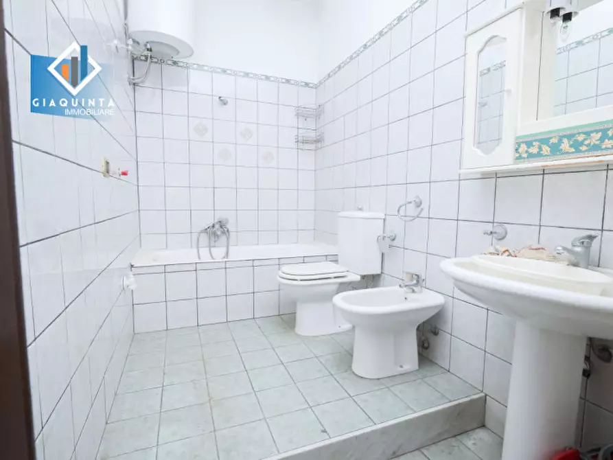 Immagine 12 di Casa indipendente in vendita  in Via Cristoforo Colombo n.05 a Palagonia