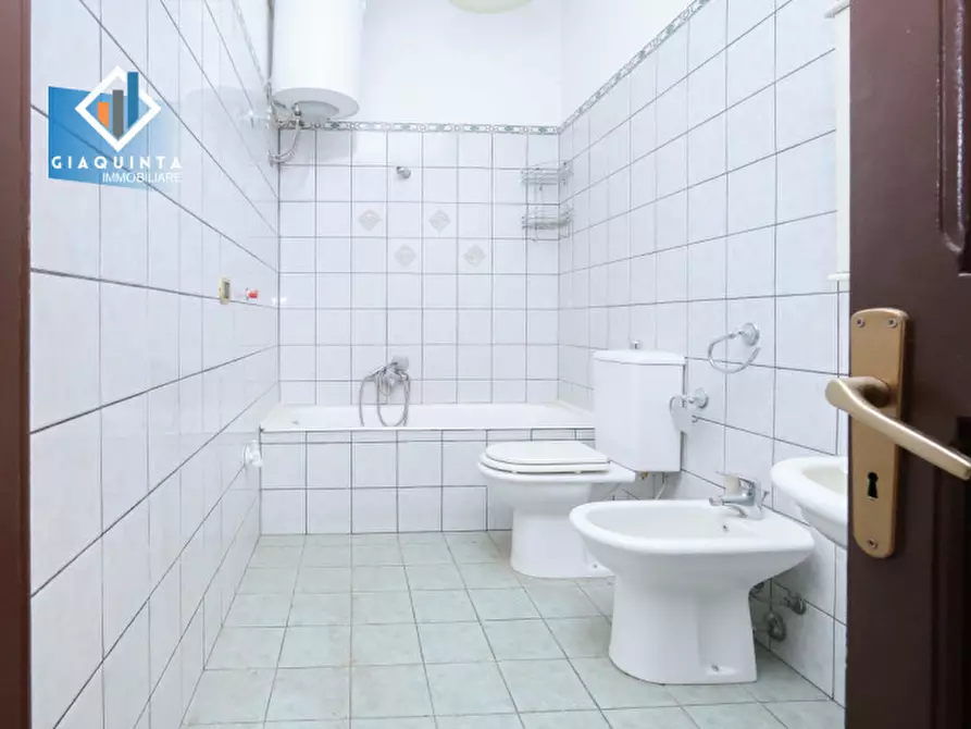 Immagine 13 di Casa indipendente in vendita  in Via Cristoforo Colombo n.05 a Palagonia