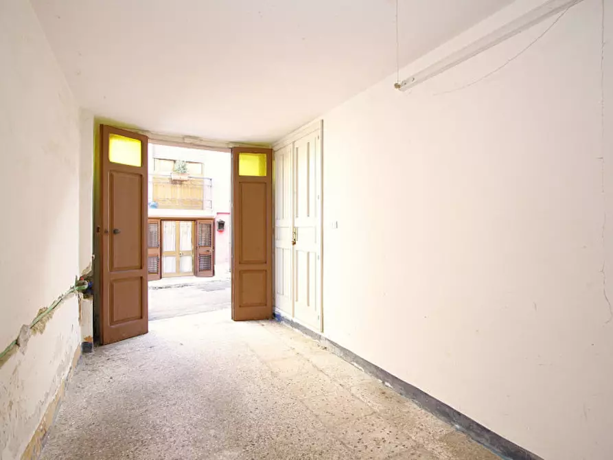 Immagine 14 di Casa indipendente in vendita  in Via Cavour a Parabita