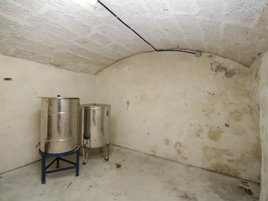 Immagine 17 di Casa indipendente in vendita  in Via Cavour a Parabita