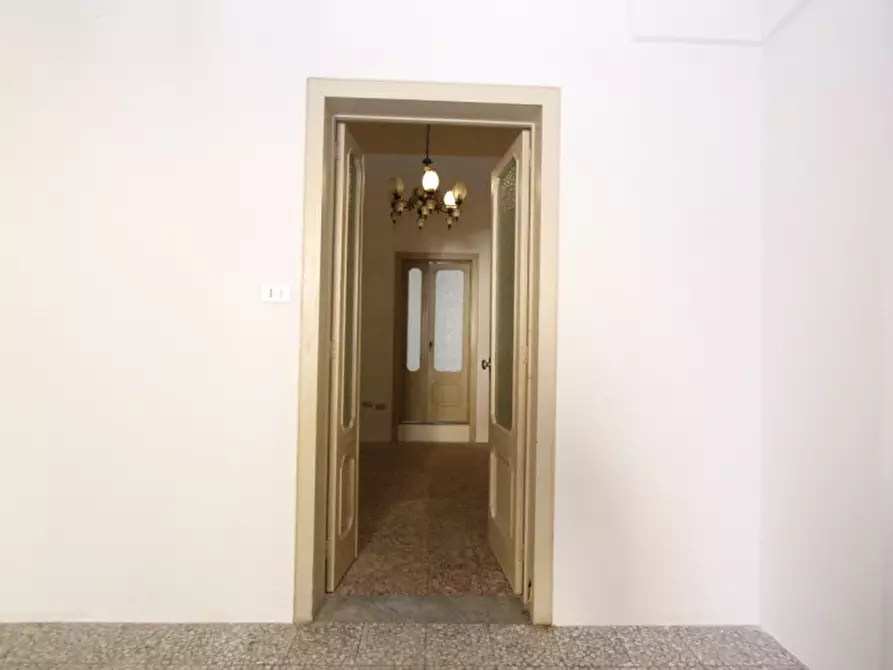 Immagine 22 di Casa indipendente in vendita  in Via Cavour a Parabita