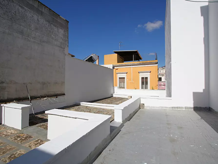 Immagine 31 di Casa indipendente in vendita  in Via Cavour a Parabita