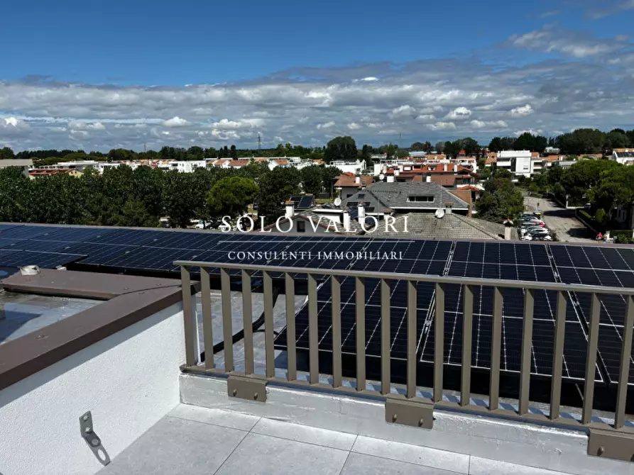 Immagine 25 di Appartamento in vendita  in Piazza Mazzini a Jesolo