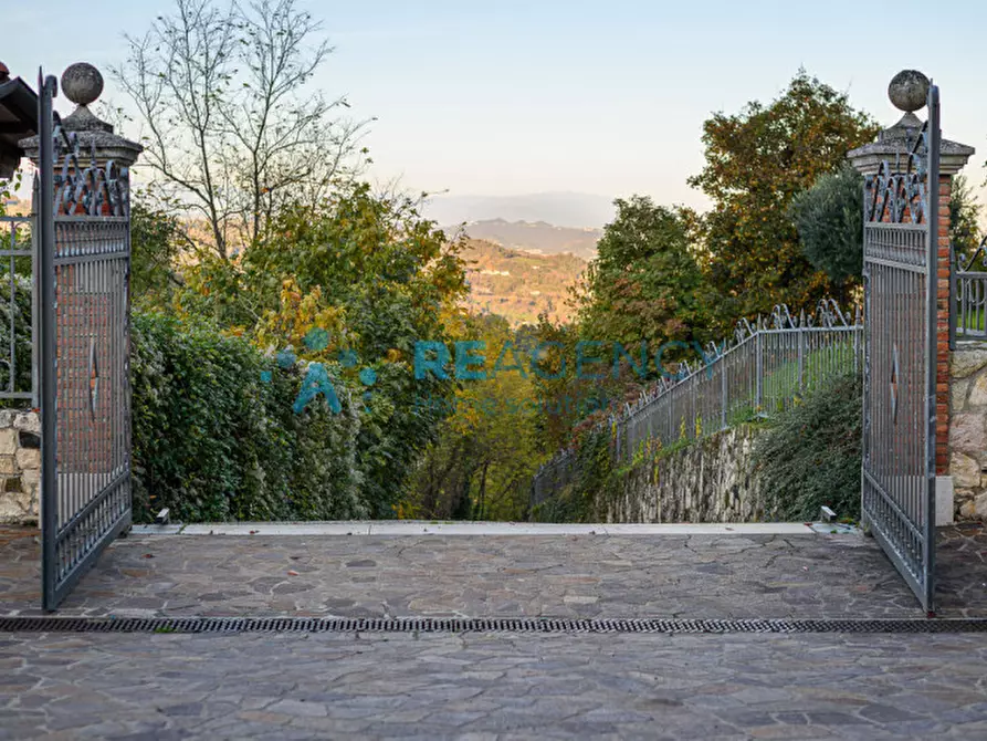 Immagine 1 di Villa in vendita  in Via Calvarina 38 a Arzignano