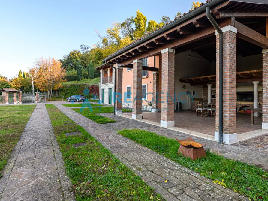 Immagine 11 di Villa in vendita  in Via Calvarina 38 a Arzignano