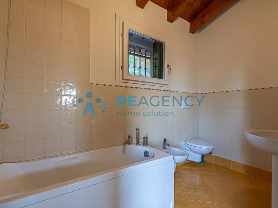 Immagine 28 di Villa in vendita  in Via Calvarina 38 a Arzignano