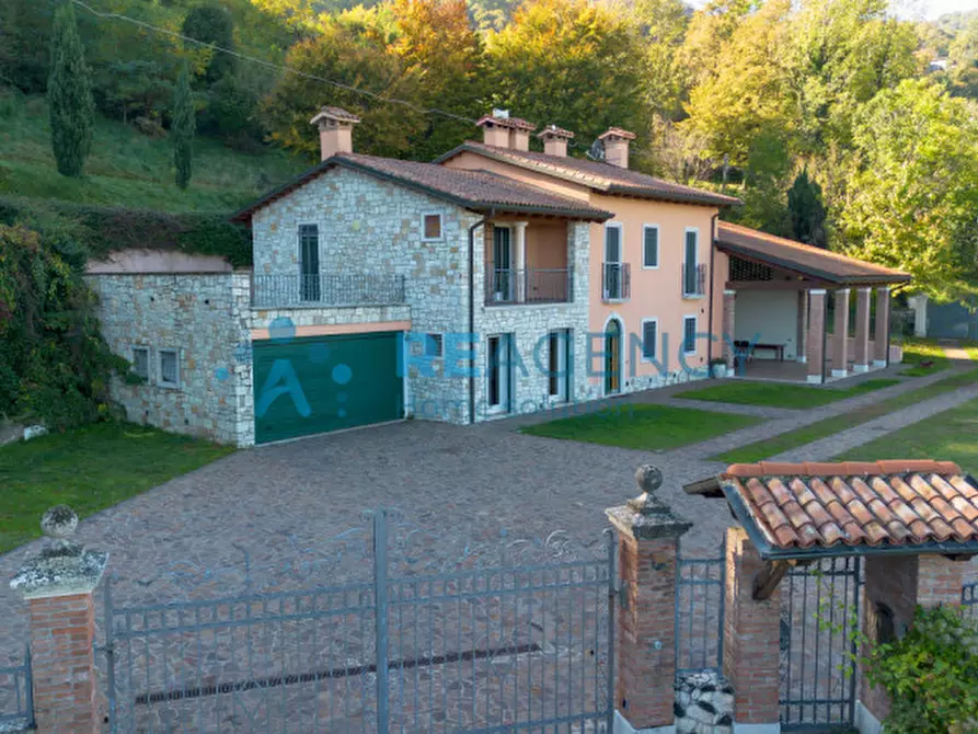 Immagine 43 di Villa in vendita  in Via Calvarina 38 a Arzignano
