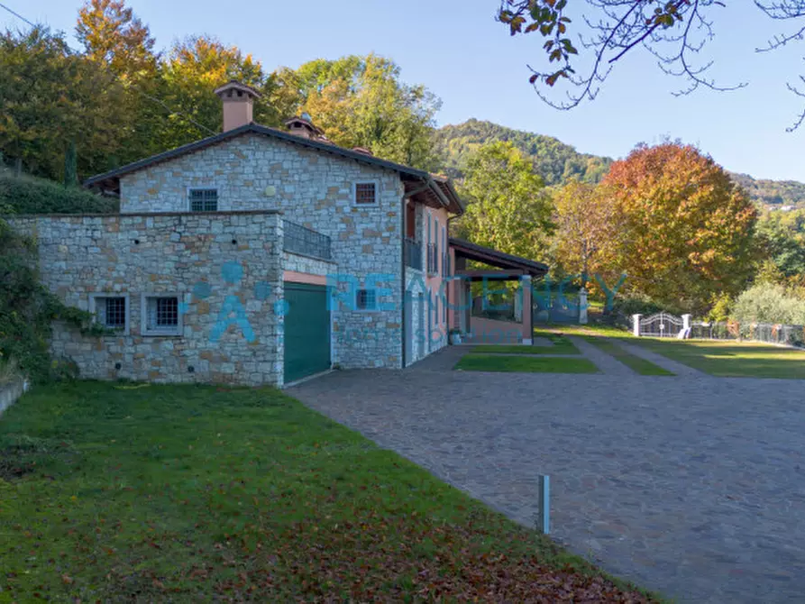 Immagine 48 di Villa in vendita  in Via Calvarina 38 a Arzignano