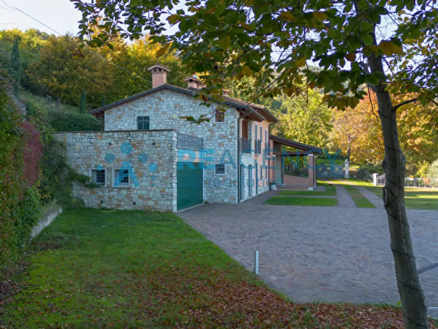 Immagine 49 di Villa in vendita  in Via Calvarina 38 a Arzignano