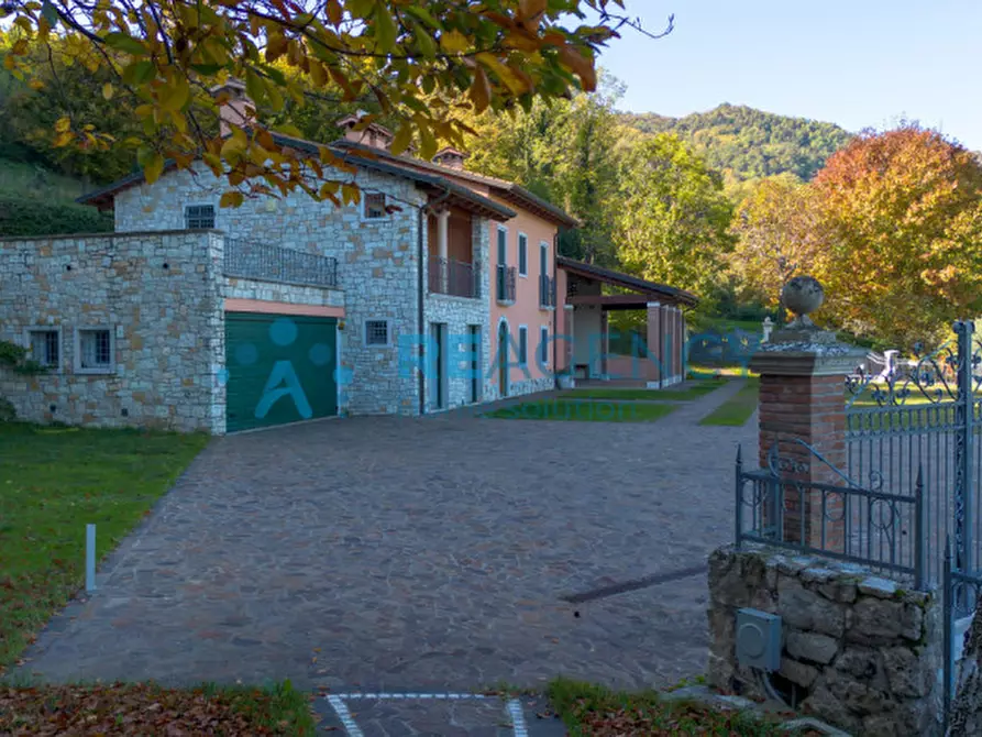 Immagine 53 di Villa in vendita  in Via Calvarina 38 a Arzignano