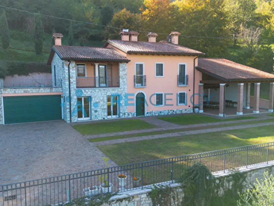 Immagine 55 di Villa in vendita  in Via Calvarina 38 a Arzignano